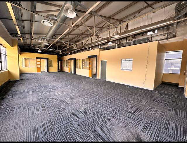 1,207M² OFFICE TO LET IN ROSEBANK
